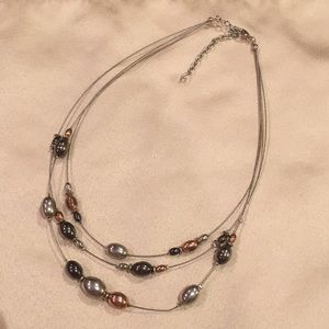Beaded wire necklace